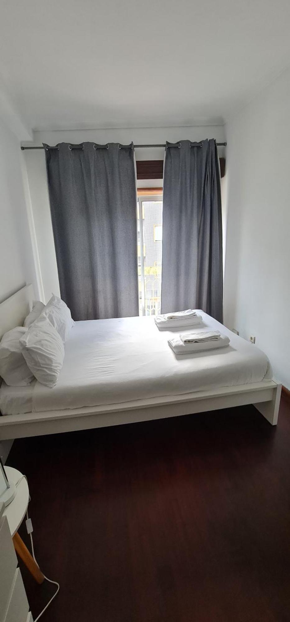 Faria Guimaraes 356 -2 Apartment